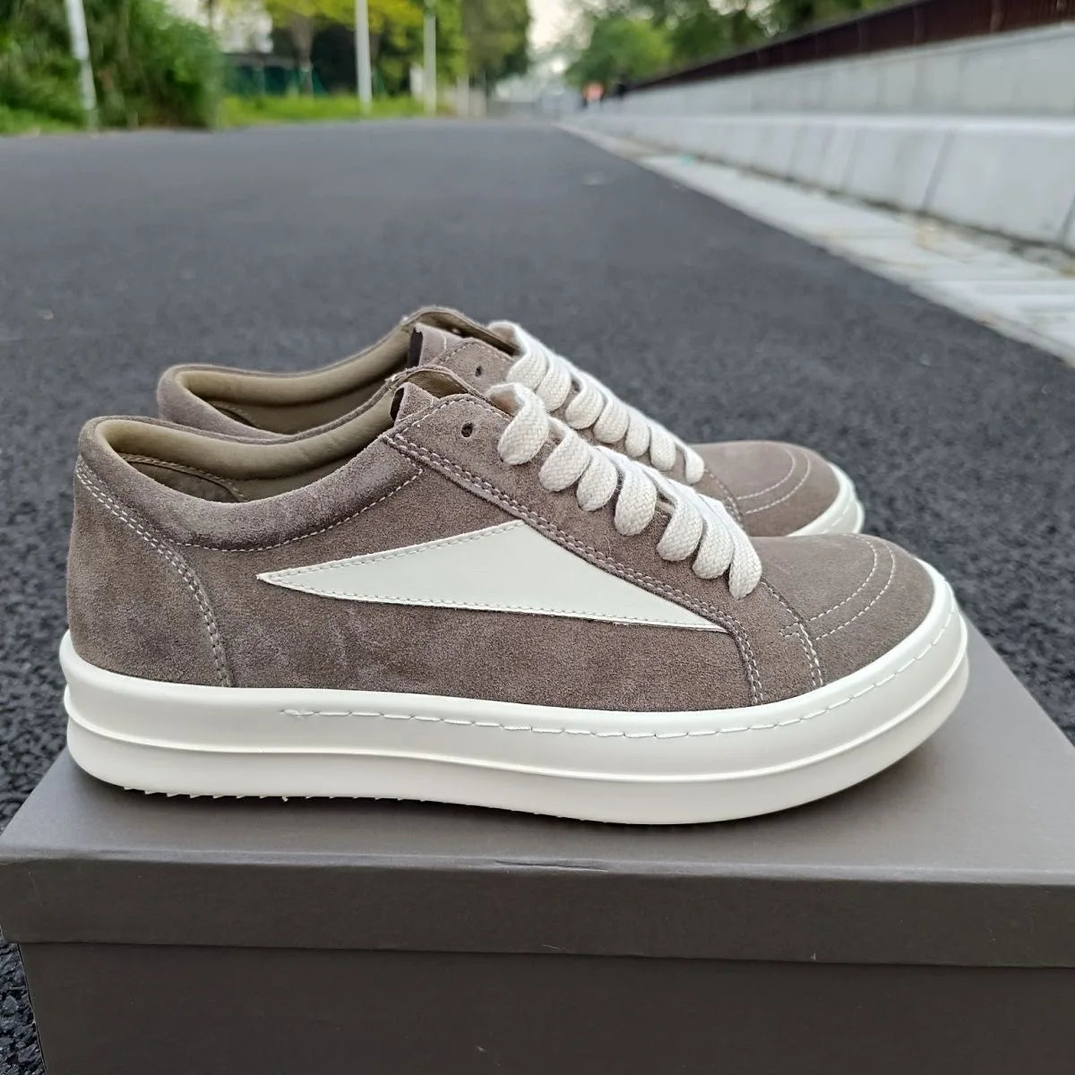 Men's Vintage Low Top Women Casual Lace up Leather Luxury Trainers Platform Vintage Trendy Designer Sneakers