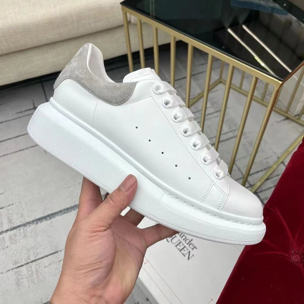 Women's Oversized White Shoes Alexander Leather Platform Sneakers Top Quality Unisex Casual Skateboard Shoes