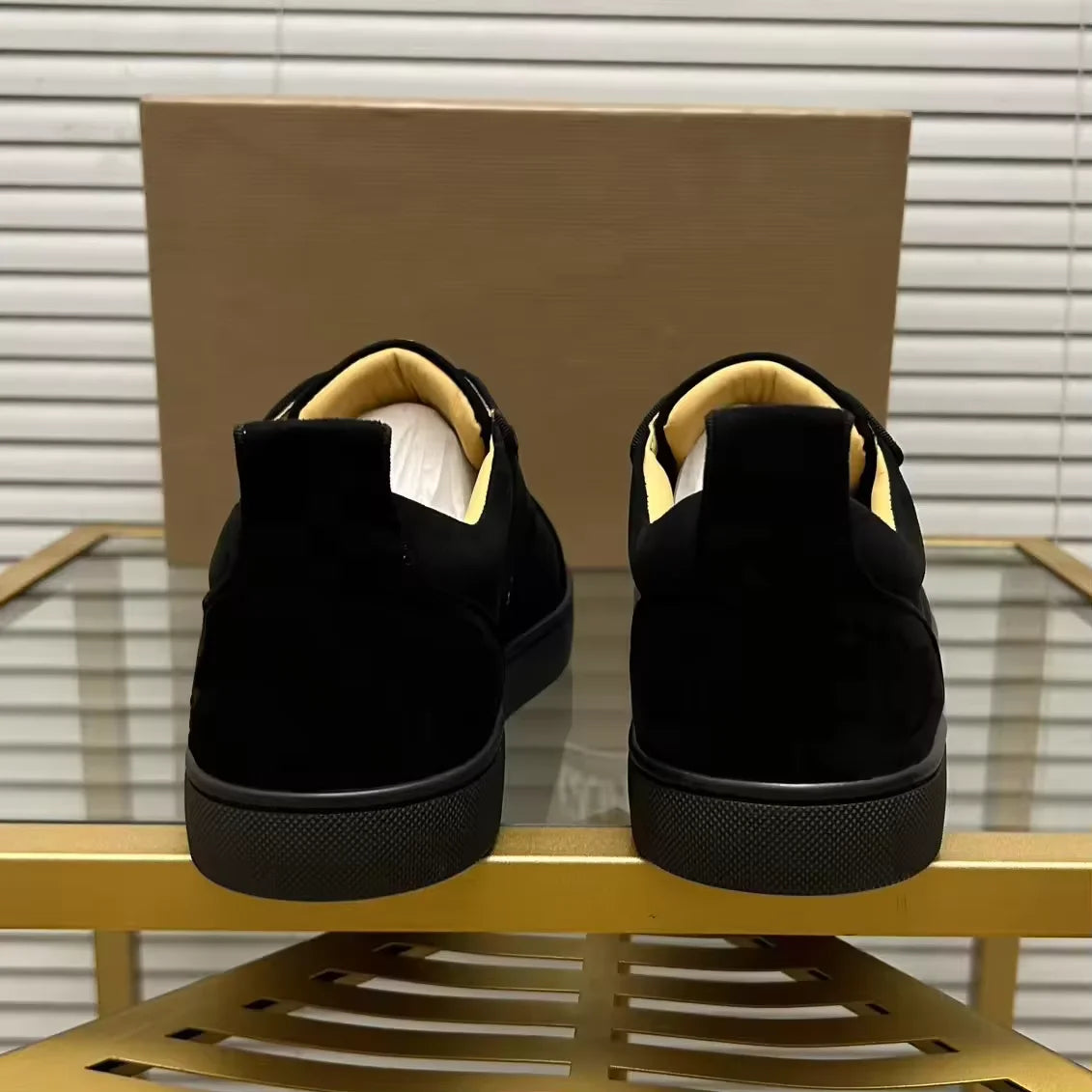High-quality Men's and Women's Red-soled Sports Shoes with Anti-slip Properties Trendy Design Red Bottoms for Men Shoes