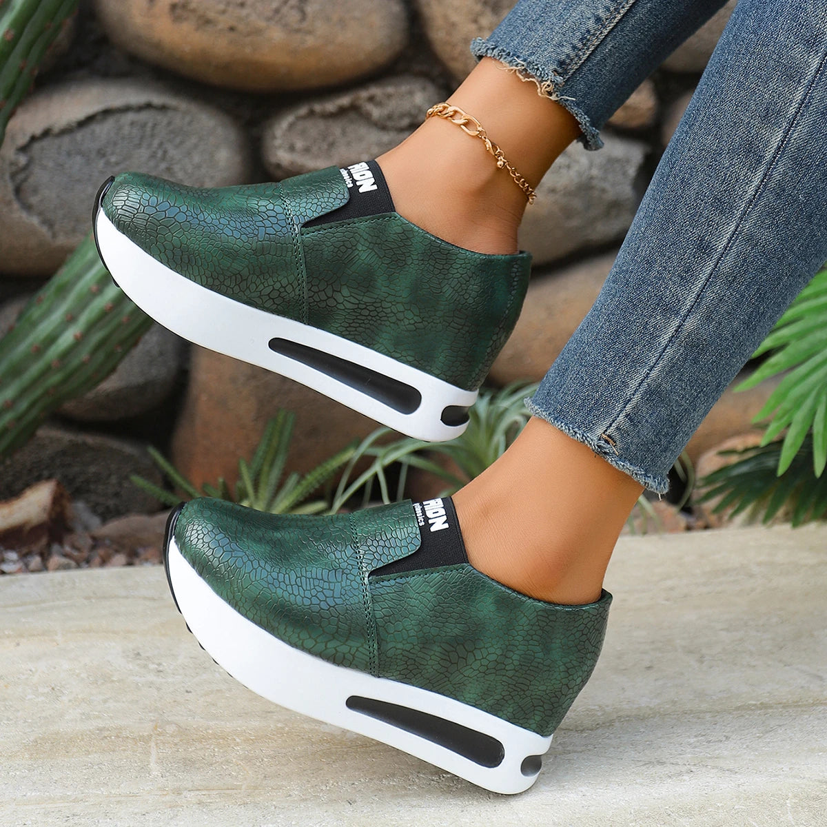 Women's Sneakers Spring Autumn Solid Color Comfortable Platform Walking Shoe Light Non-slip Thick-soled Low-top Shoes Zapatillas