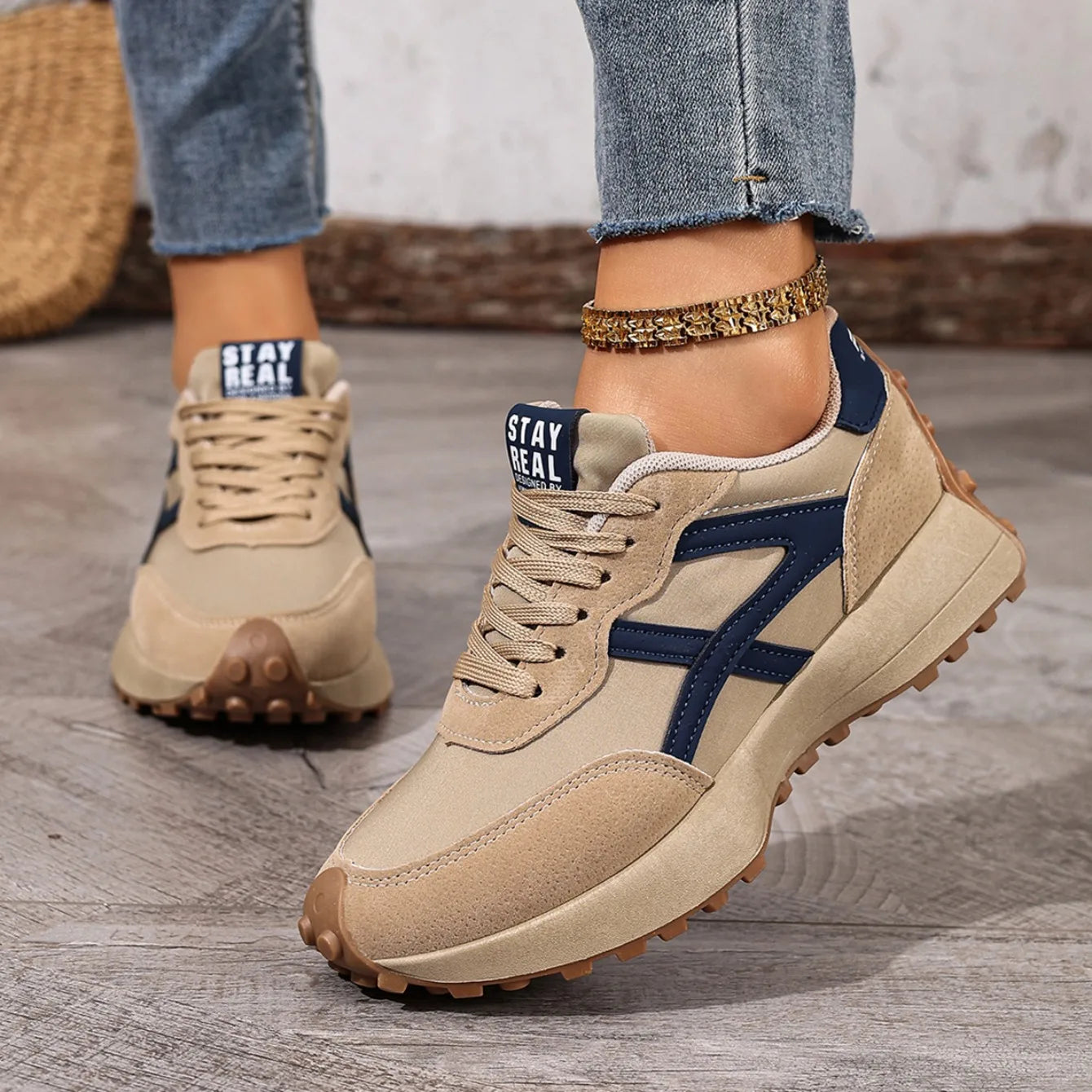 Women Sneakers 2025 New Leisure Running Shoes Fashion Designer Leather Sneakers Women Luxury Platform Sports Shoes for Women