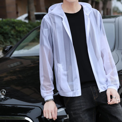 Sunscreen clothes for young people with hats and breathable jackets are a must-have for men in summer