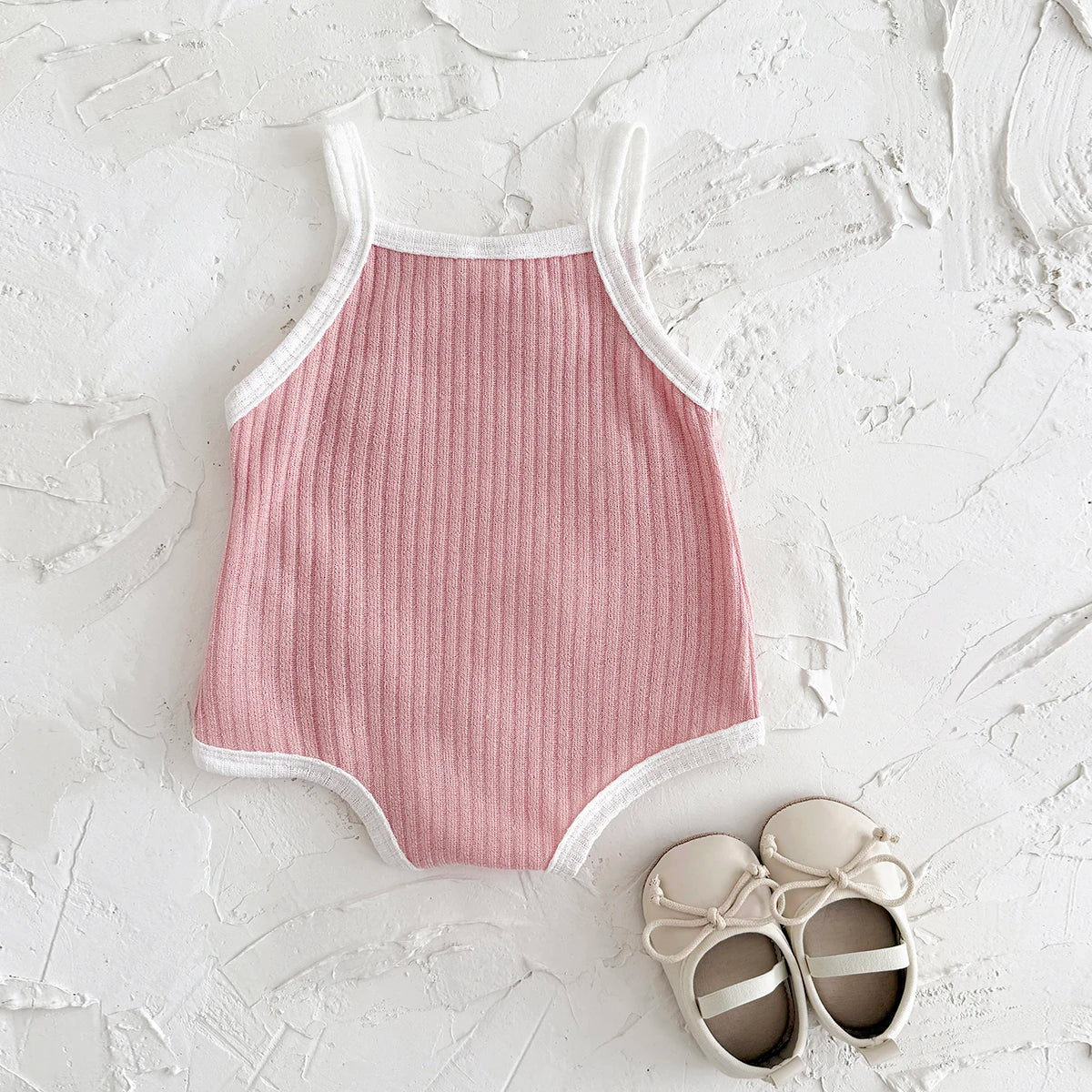 Ins Newborn Baby Girl Clothes Summer Suspenders Romper Triangle Jumpsuit Flower Embroidery Toddler Strap Bodysuit 0-18 Months