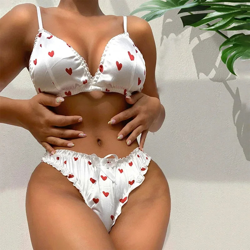 European and American Fashion Sexy Lingerie Bra Underwear Heart-shaped Pattern Bikini Three-point Pajamas Two-piece Set