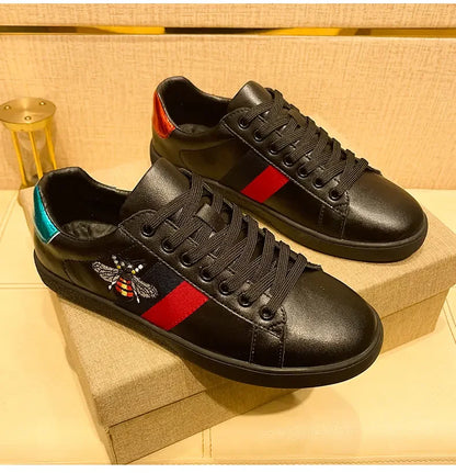 2026 Sneakers Men Bee Shoes High Quality Embroidery Men's Skateboard Shoes Comfortable Low Cut