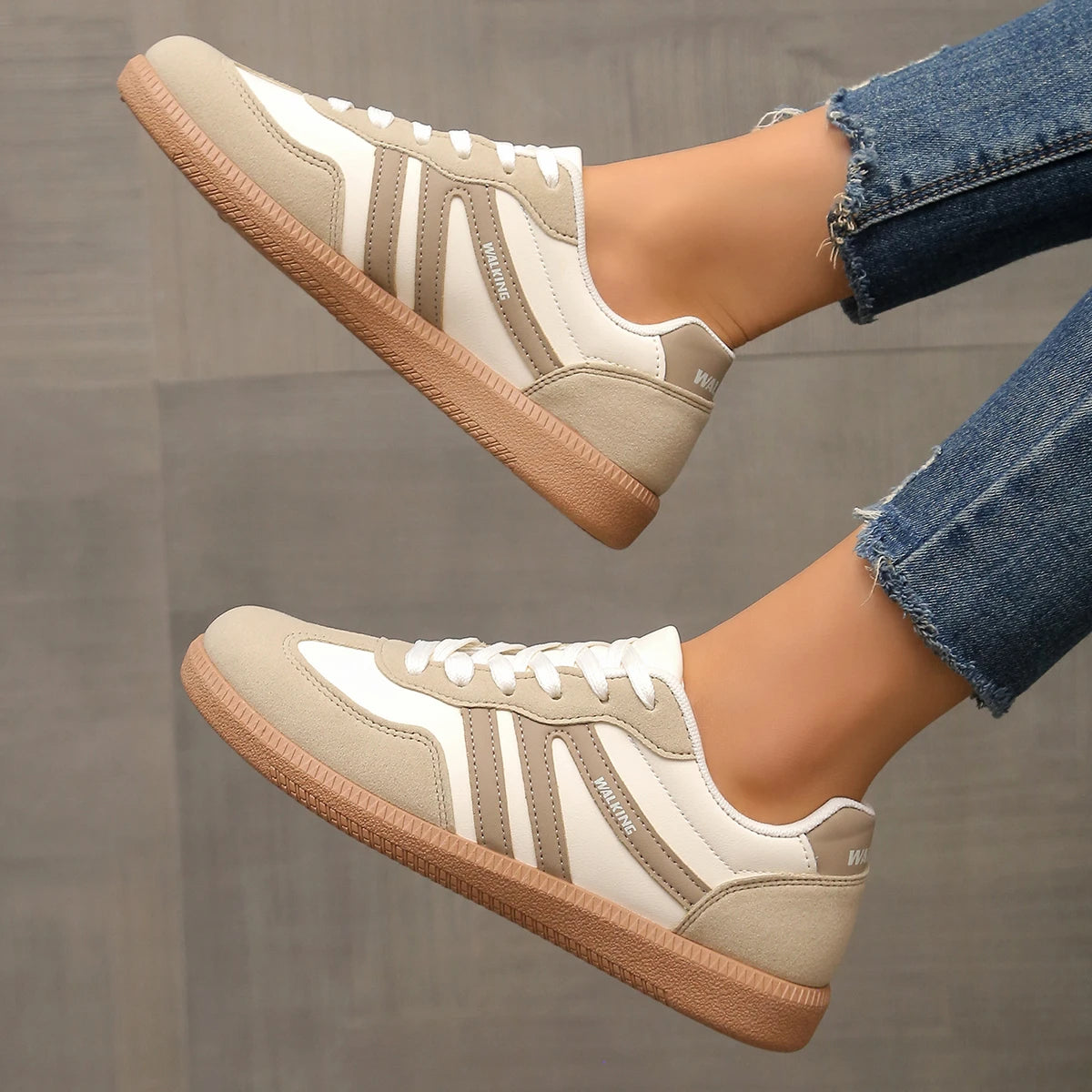 Women Sneakers 2025 Spring New Luxury Flat Loafers Comfortable Slip on Soft Female Sneakers Lightweight Outdoor Shoes for Women