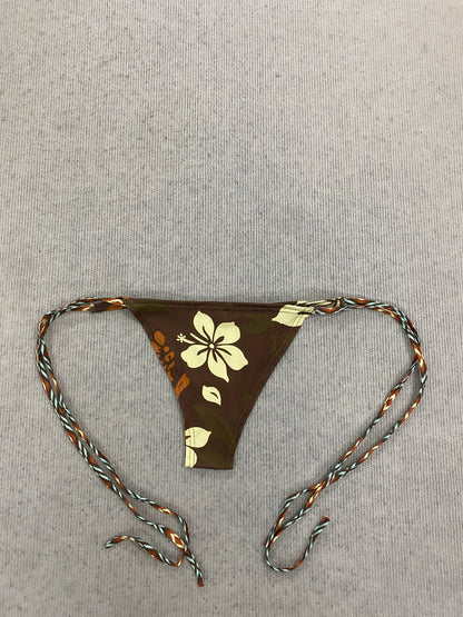 Floral retro pattern beach casual style spice bikini 2026 spring and summer new personality fashion girl sexy two-piece suit