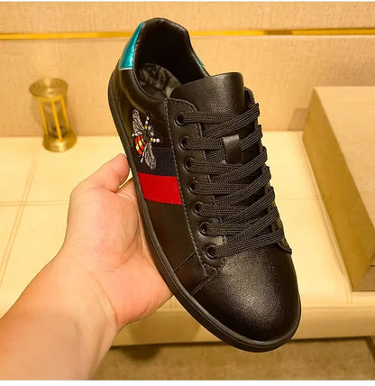 2026 Sneakers Men Bee Shoes High Quality Embroidery Men's Skateboard Shoes Comfortable Low Cut