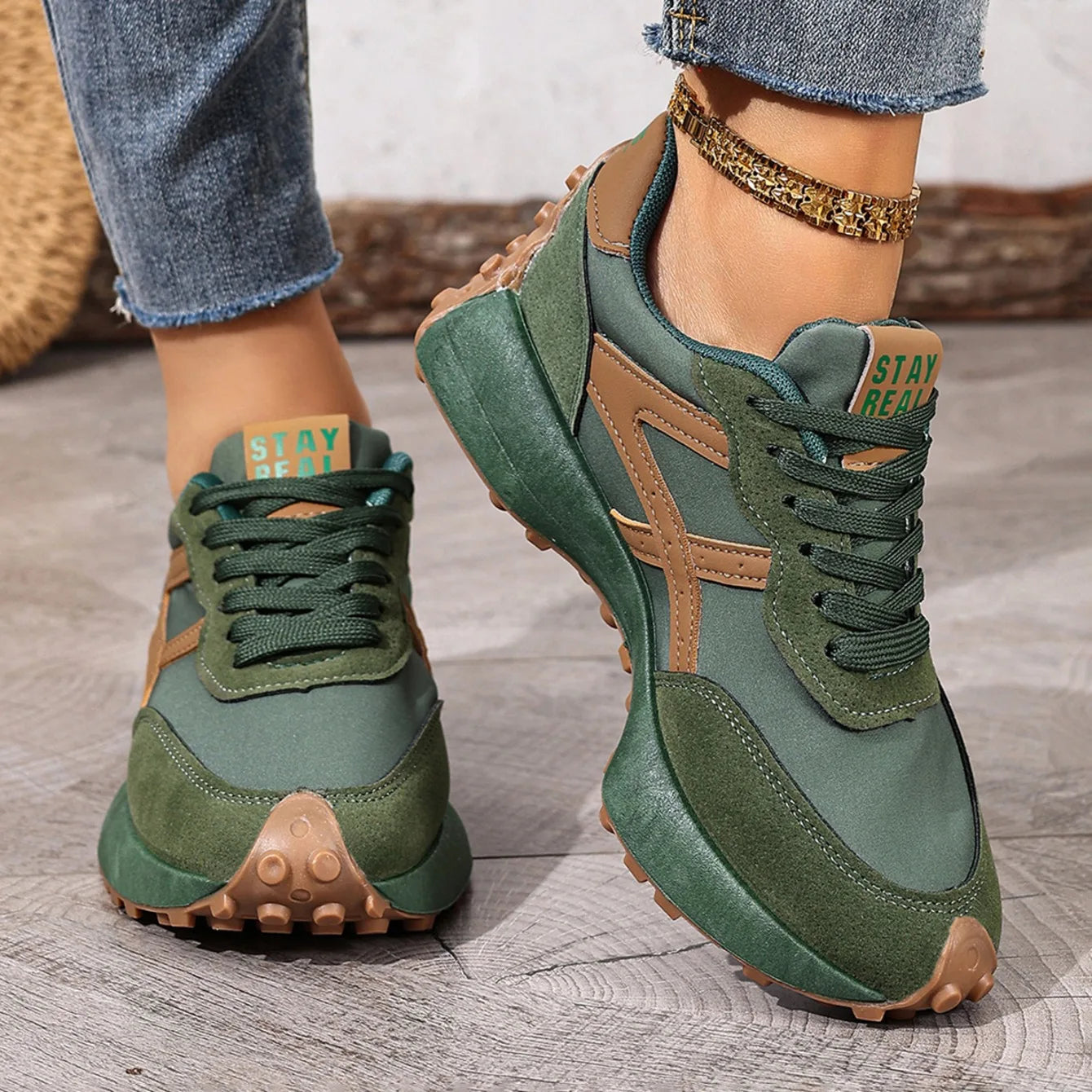 Women Sneakers 2025 New Leisure Running Shoes Fashion Designer Leather Sneakers Women Luxury Platform Sports Shoes for Women