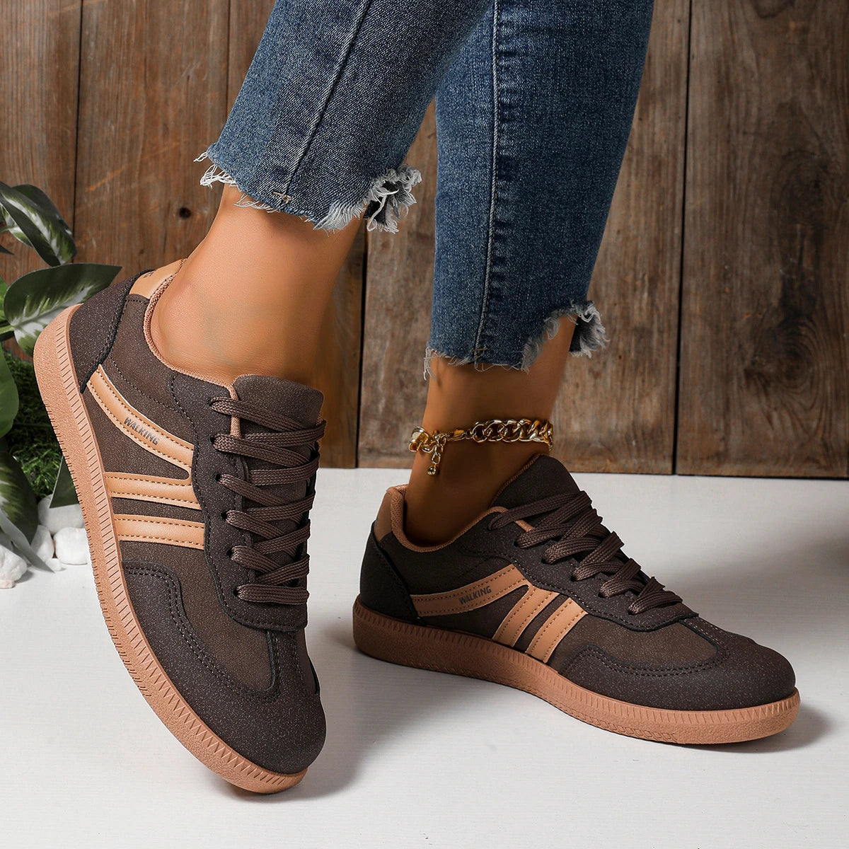 Women Sneakers 2025 Spring New Luxury Flat Loafers Comfortable Slip on Soft Female Sneakers Lightweight Outdoor Shoes for Women