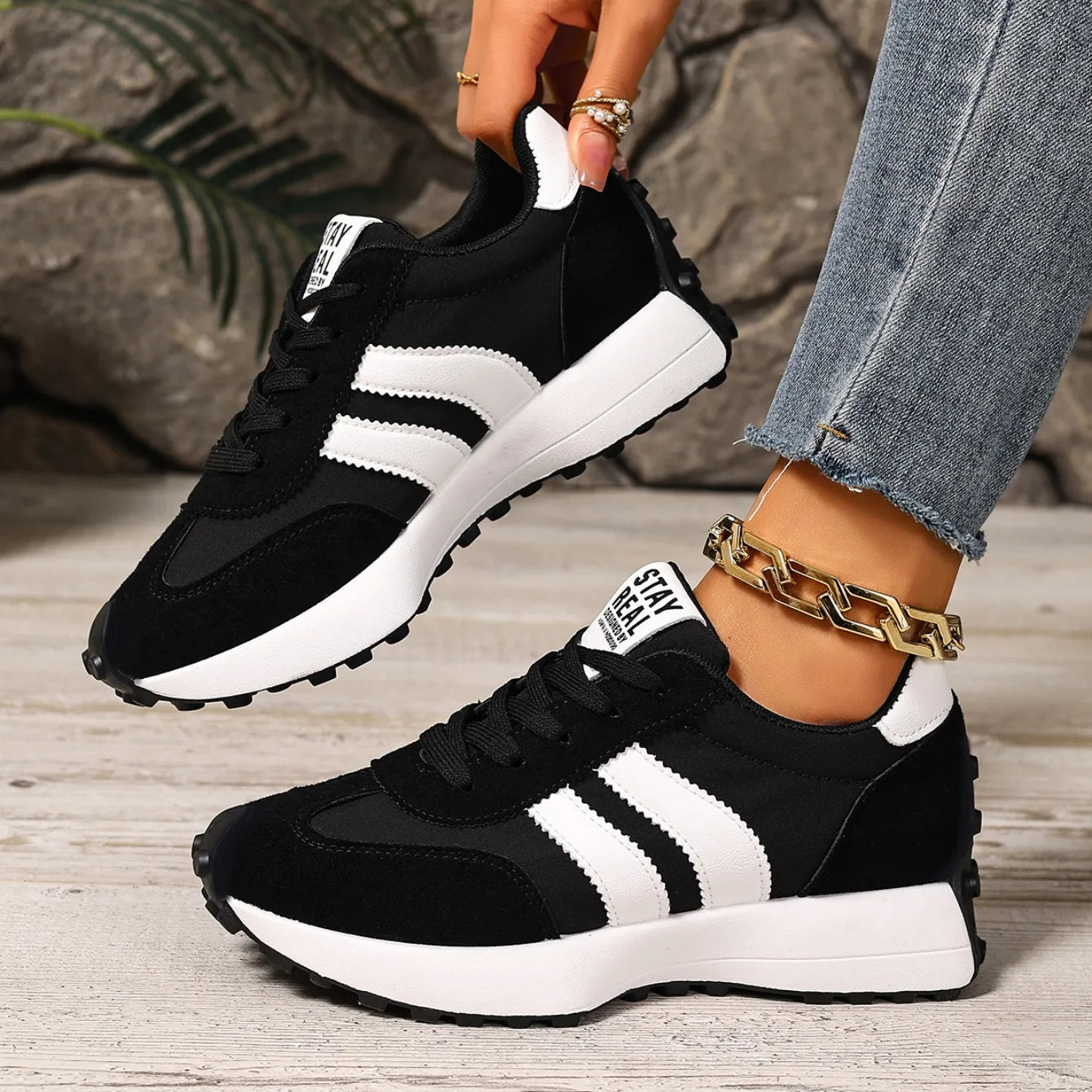 Women Sneakers Retro Spring Autumn Sneakers Women Casual Flat Bottom Round Toe Sports Shoes Fashionable Designer Shoes Women