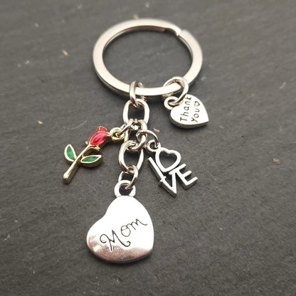 European and American Jewelry Father's Day Gift Mother's Day Gift "I LOVE MOM I LOVE DAD" Metal Keychain Key Ring Jewelry