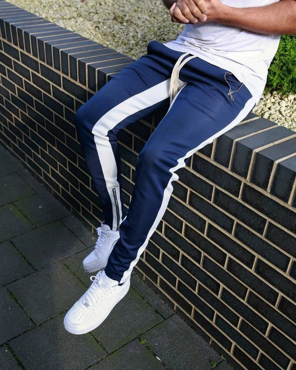 Mens Training Pants Plaid GYM Track Sweatpants Grey Joggers Breathable Stripe Fitness Male Running Sport Trousers Zipper Pockets